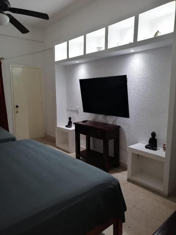 Amplio departamento - 4