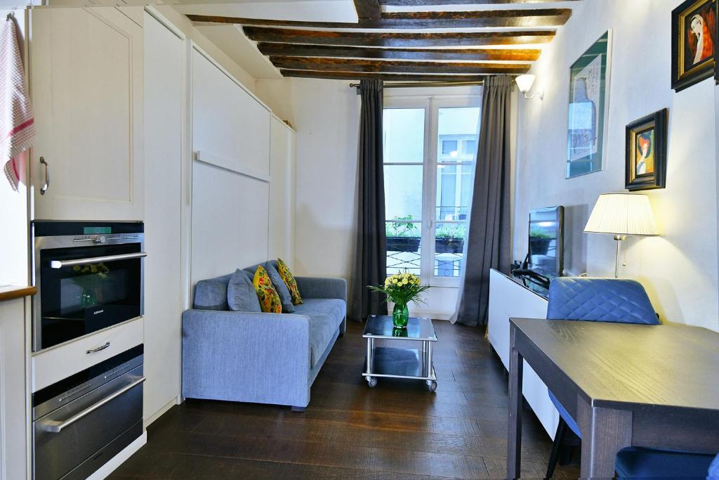 Romantic studio in center of Paris, Paris