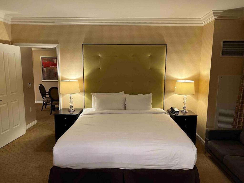 Mgm 1 Bedroom Balcony And Or Studio Luxury Suites, Las Vegas