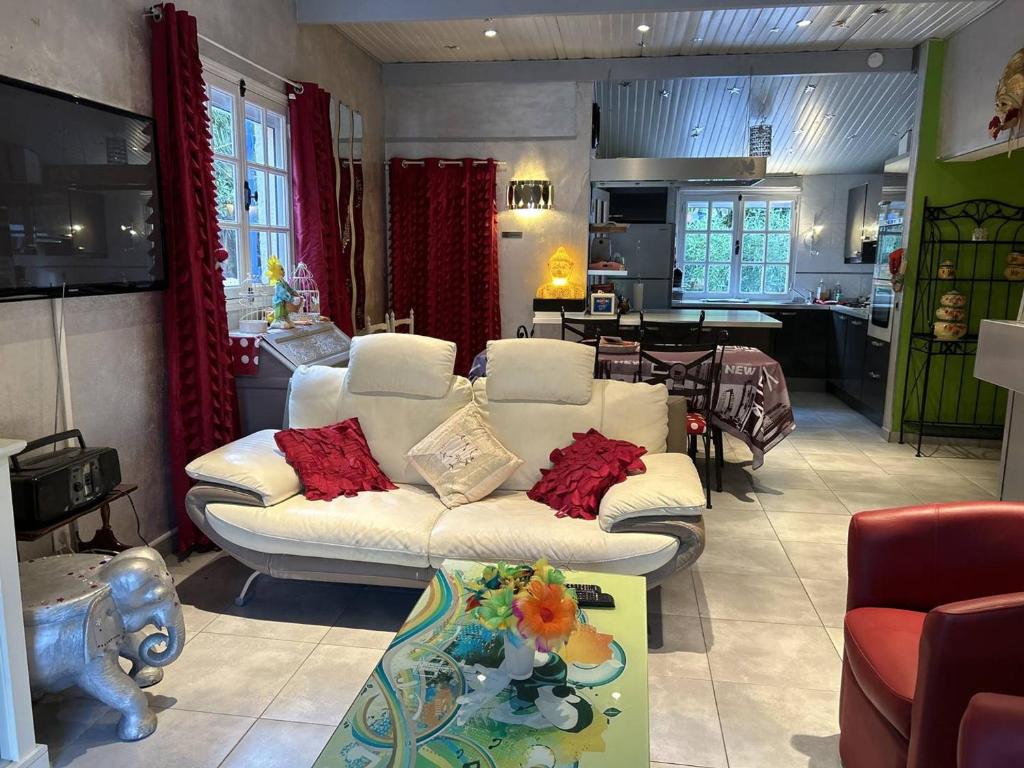 Villa 5 pièces avec piscine privée près de la plage au Lavandou - FR-1-251-852 - 5