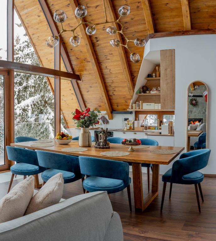 Sofia - Mountain Home - 4