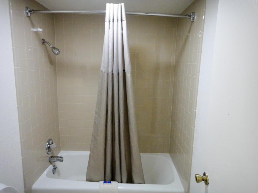 Motel 6-Clinton, OK photo