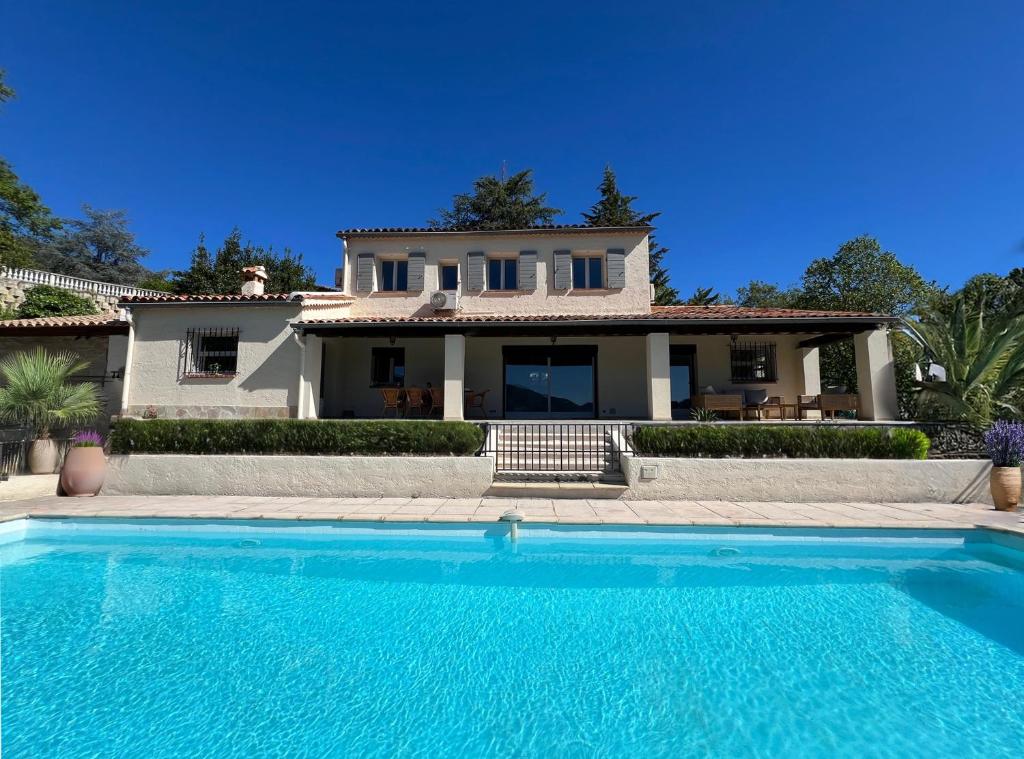 Côte 'd Azur - DETACHED PRIVATE VILLA, Coaraze