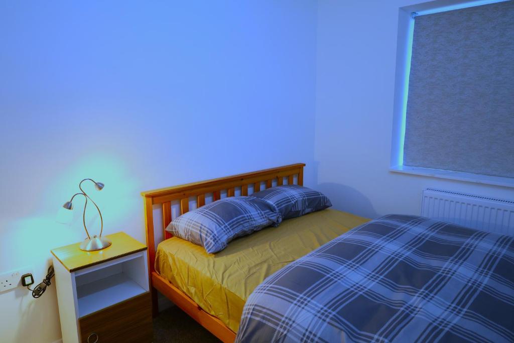 Single Room 2, Ilford