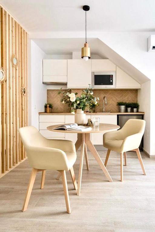 COSY ESTUDIO JUNTO A LA PLAYA de EL PALO SINESE DESIGN - 5