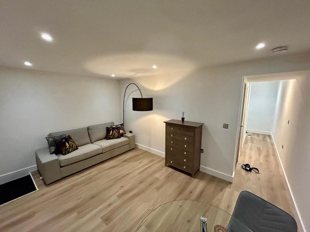 34 field road, Reading