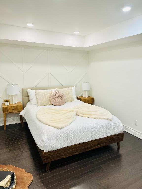 Dufferin Serenity Suite, Toronto