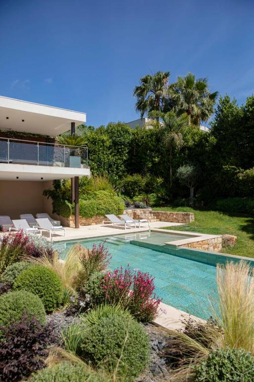 REF 2152 - Le Cannet - Sea view villa for rent - 4