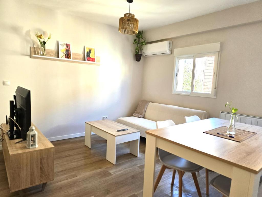 Martita Home, Zaragoza