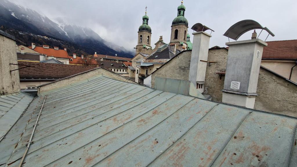 Innsbruck Historical City Appartement Goldenes Dachl - 2