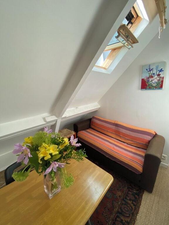 Romantic Studio apt Historical Center Paris Marais - 4
