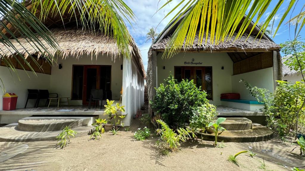 Exterior view, Footprints beach resort in Romblon