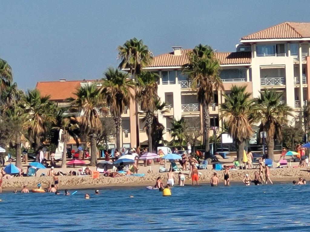 CAP HERMES 3 Pieces Climatise 6 Personnes - 2