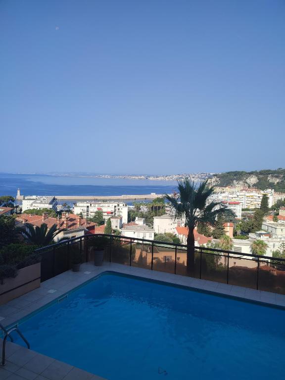 L'évidence, Nice