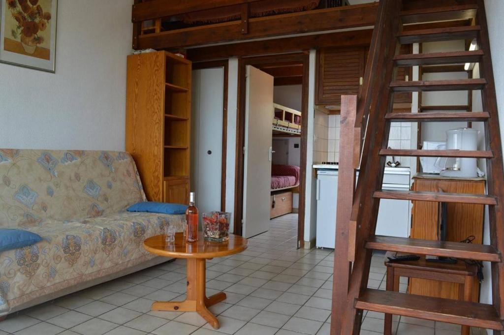 SP080-016 Studio cabine mezzanine 5 couchages SAINT PIERRE LA MER - 5