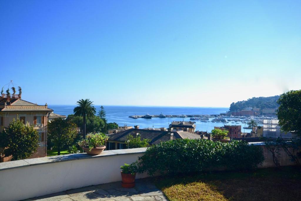 Bellavista Eight - Elegante appartamento vista mare con giardino e posto auto privato - 4 posti letto - 3