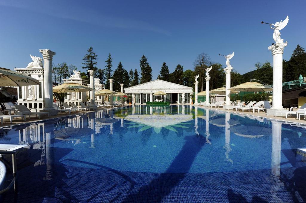 Aphrodite Palace photo