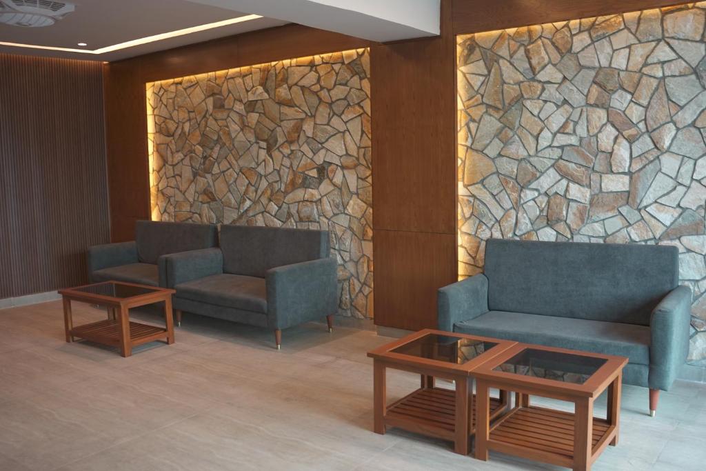 Move N Pick Hotel Murree 館内設備