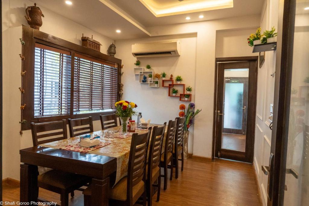 Facilities, Orania B & B by Atsar in New Delhi