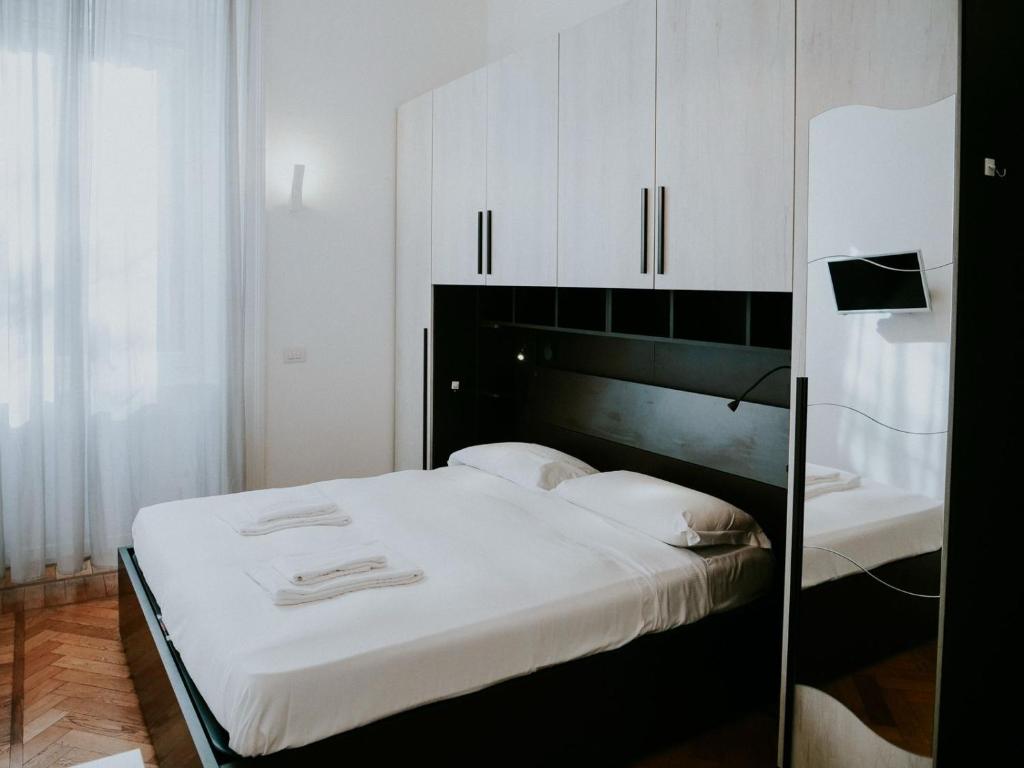 APPARTAMENTO Superstudio 2 bedrooms HEART OF MILAN - 2