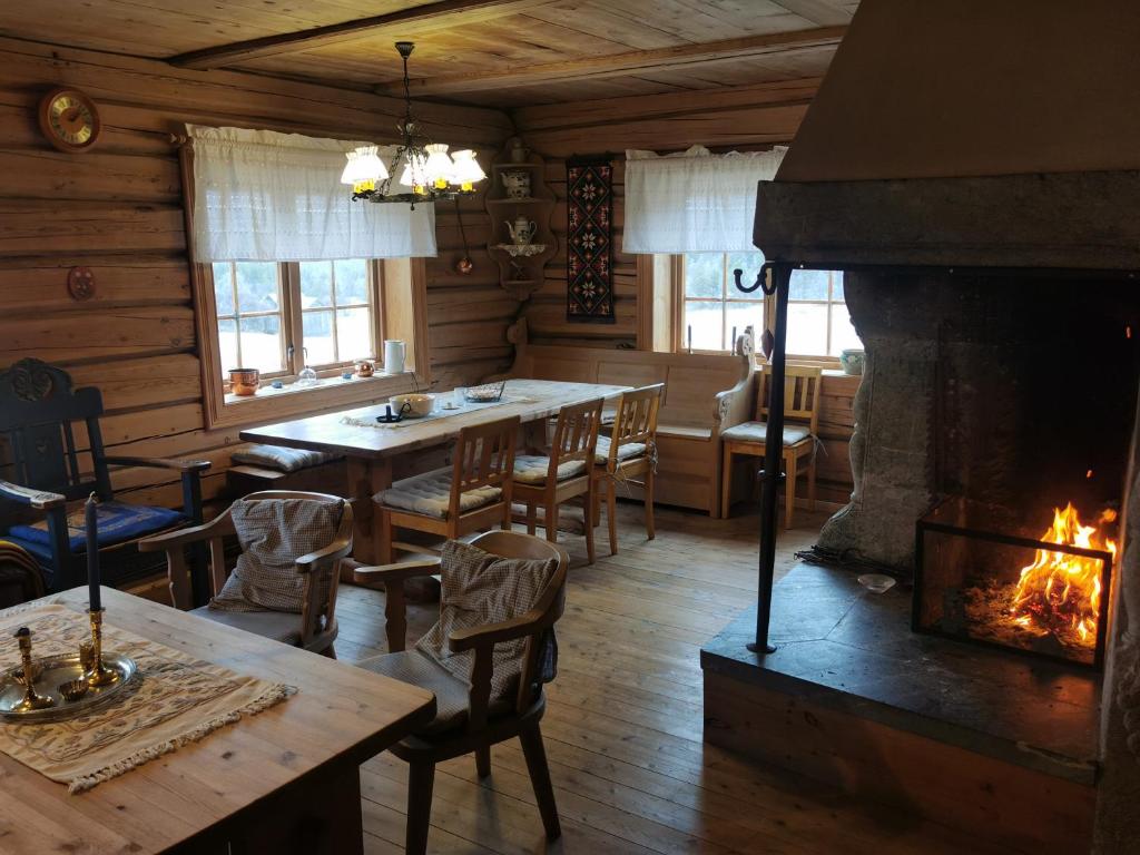 Brattland Sæter, Strond