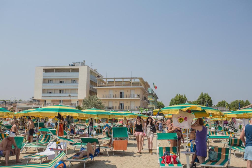 Hotel Deanna - 2