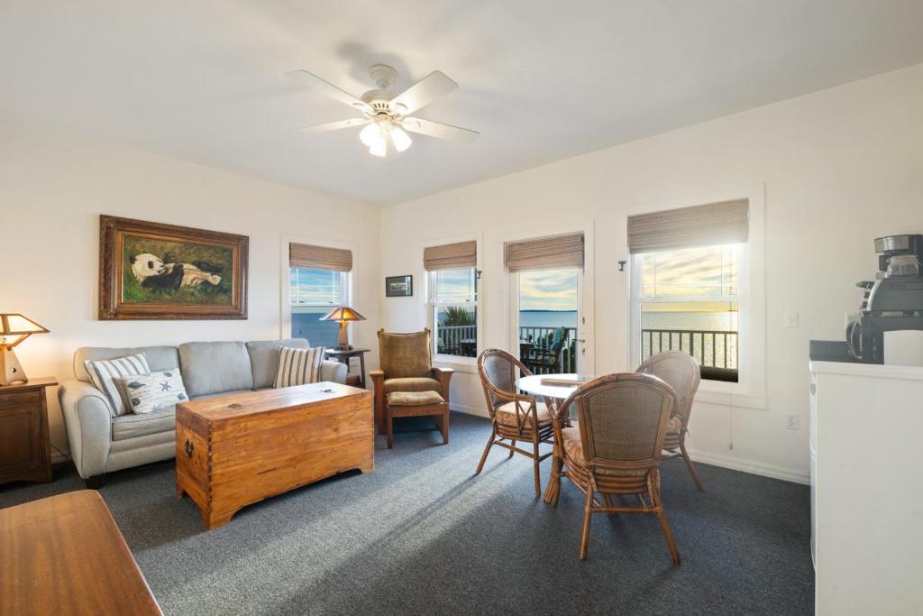 Unbeatable sunset views over the Gulf, Cedar Key