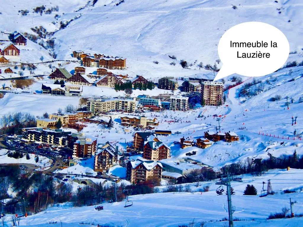 La Lauzière appartement au pied des pistes，位于圣费朗索瓦-隆尚的酒店
