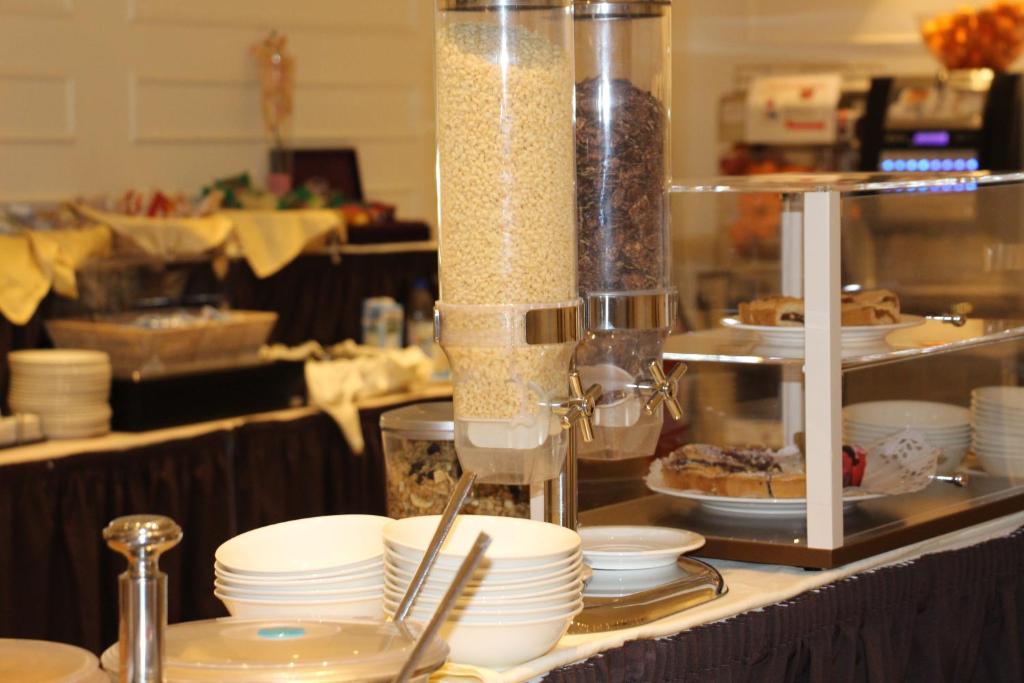 Catania International Airport Hotel — Restauracje i bary in Katania, Sycylia