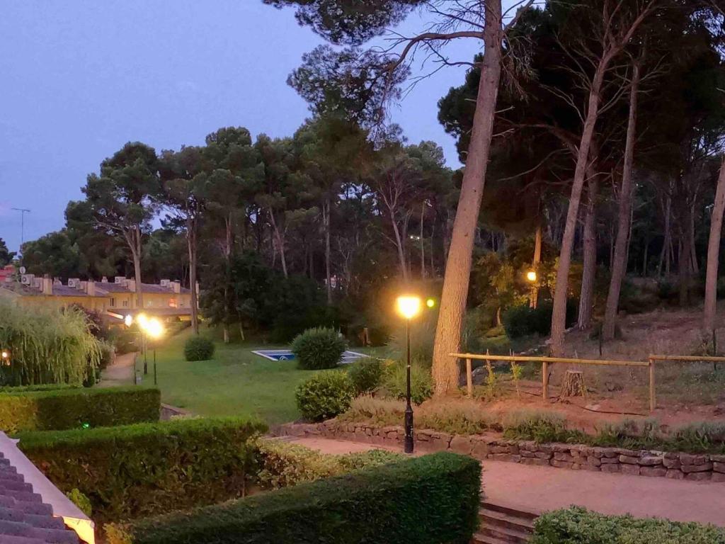 Nice house and pool by the golf course and close to the sea! - 2