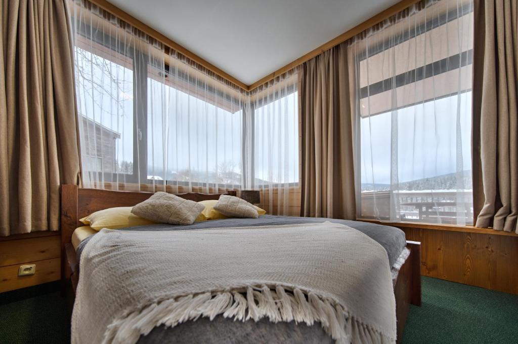 One-Bedroom Apartment with Private Sauna