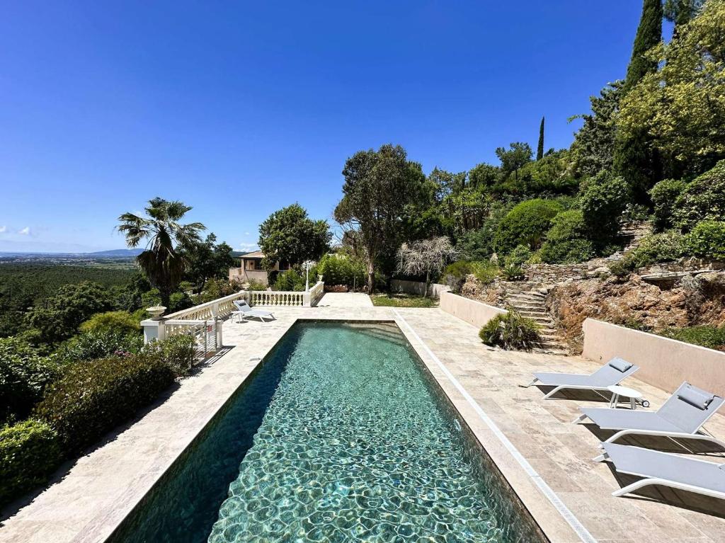 Villa Blanche pour 8 personnes avec piscine privée à La Londes-Les-Maures - 3