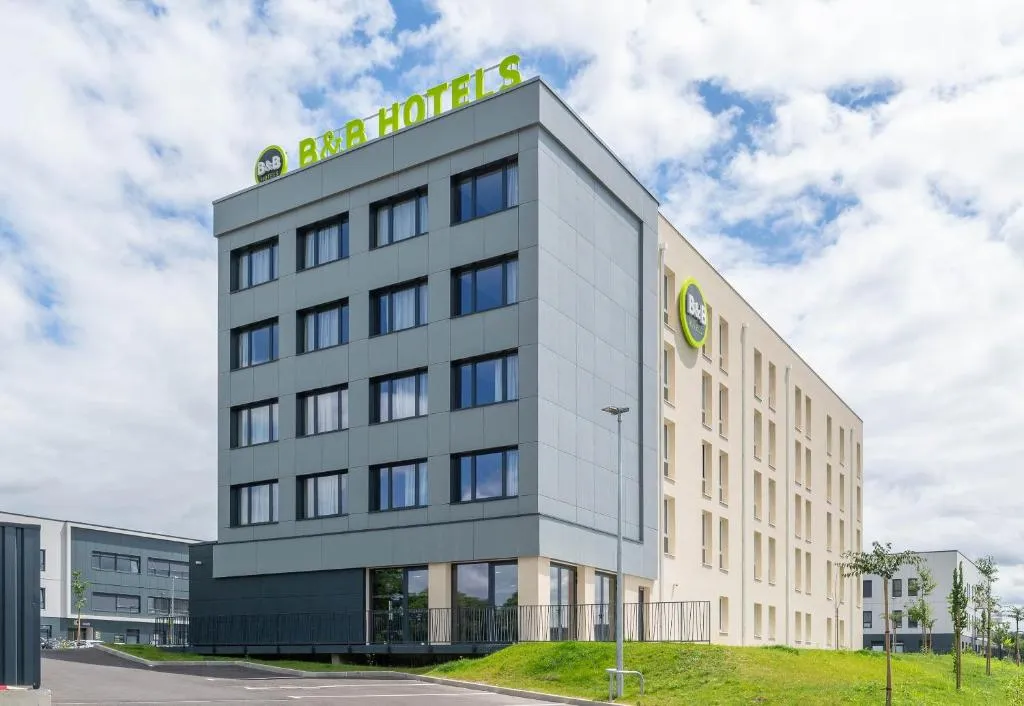 B&B HOTEL Villefranche-sur-Saône Sud，位于索恩河畔自由城的酒店