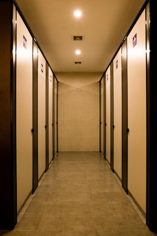 ボン ホステル (Bong Hostel) バスルーム（客室）