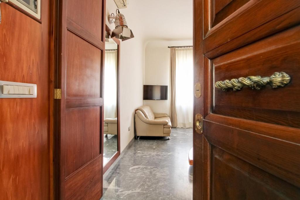 Romantic studio apartment at Via Veneto - 2