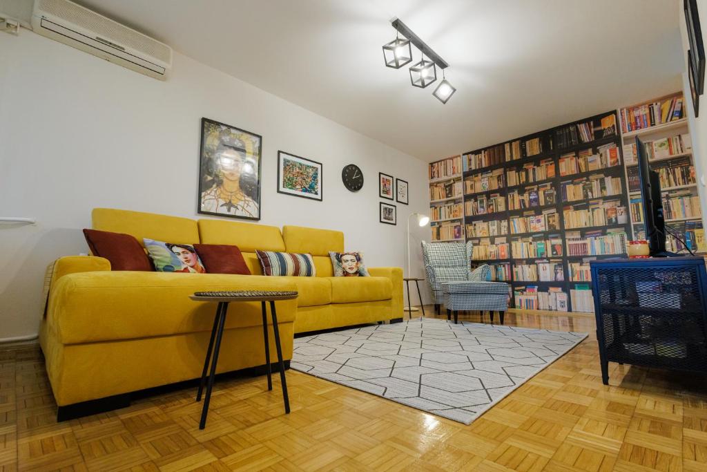 Sava Centar 1-bedroom apartments in the heart of New Belgrade - 2