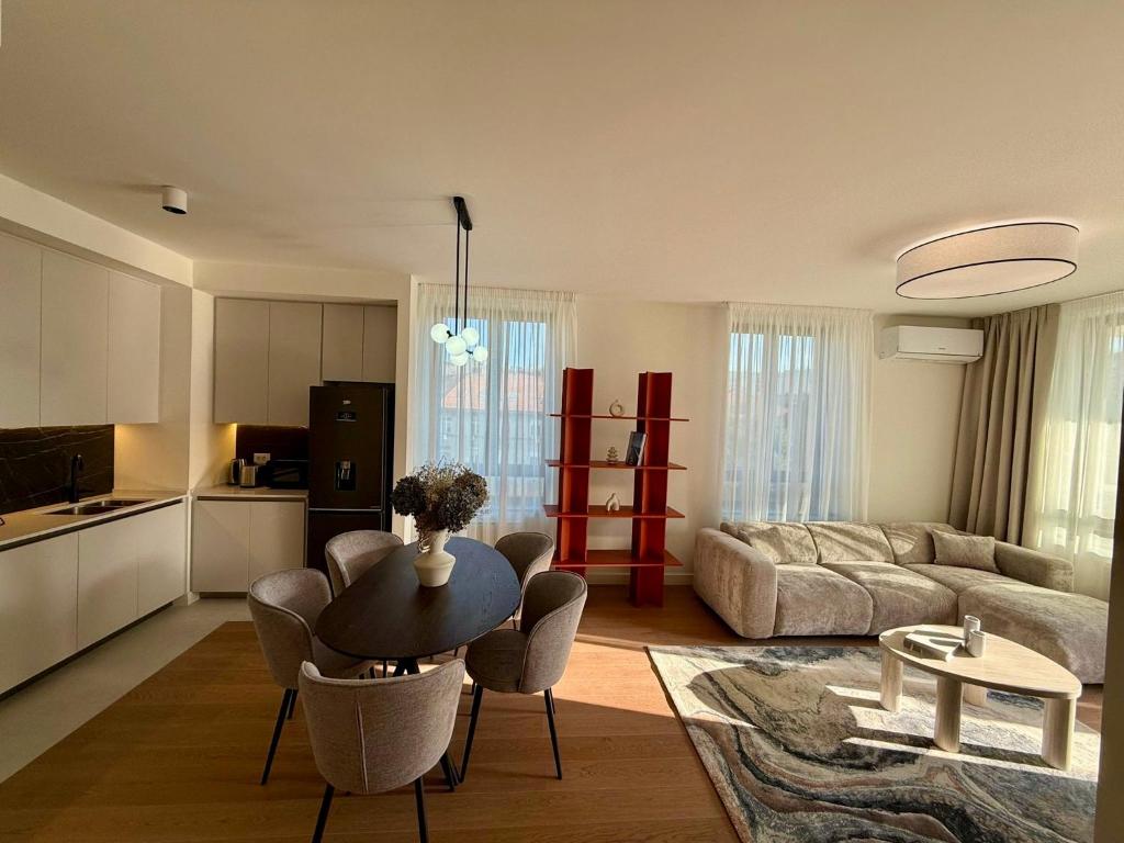 Aglaya London-Lux 2 Bedroom Apartment - 2