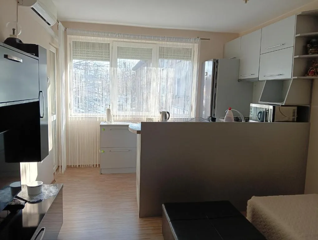 Apartment Andri, hotel in Yambol
