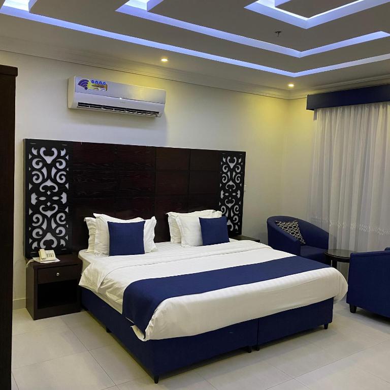 City Center Plaza Aparthotel - Room image