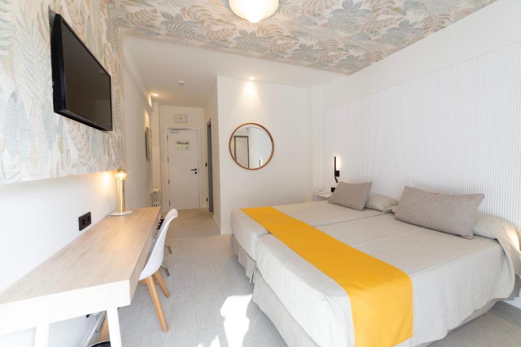Hotel Oasis Plaza - 4