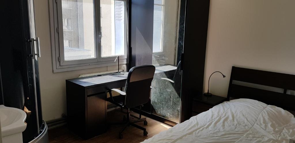Chambre privée dans un appartement en colocation à Grenoble A3C6, Grenoble