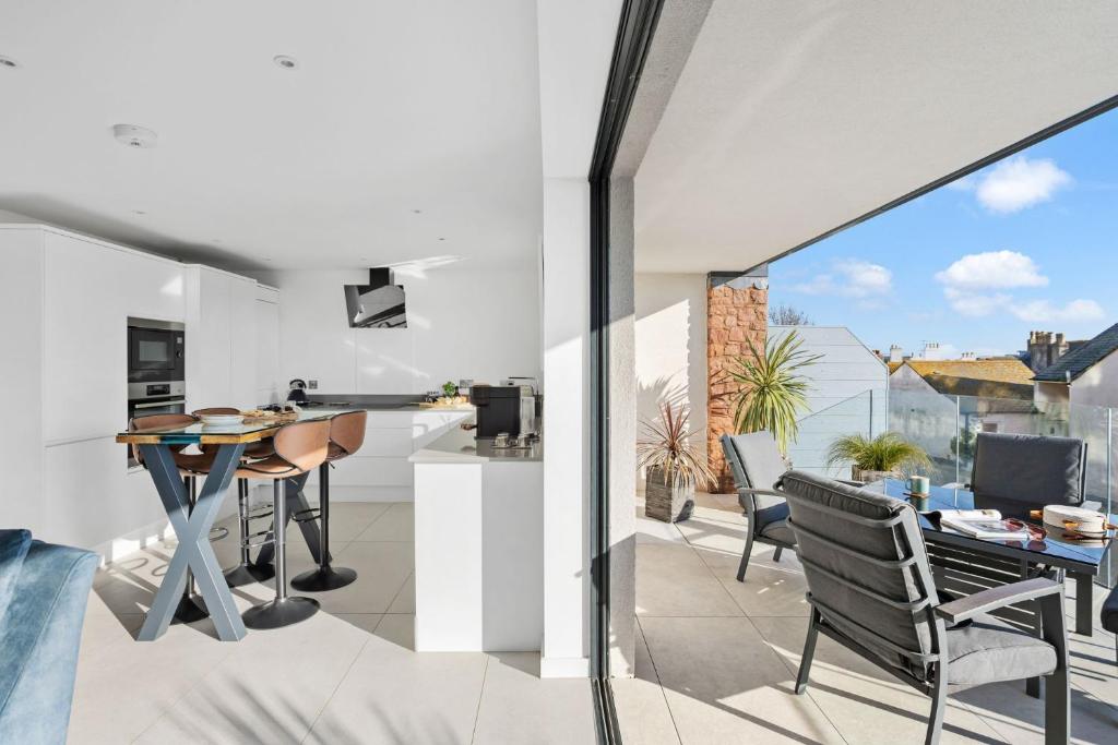 Estuary View, Teignmouth, Teignmouth