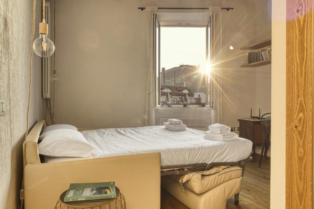Just Urban Stays - Bright Penthouse - Heart of Milan 10 min to Duomo - 5