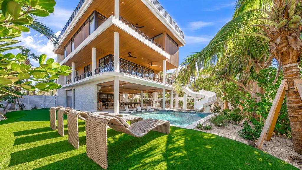 The Lookout, Siesta Key