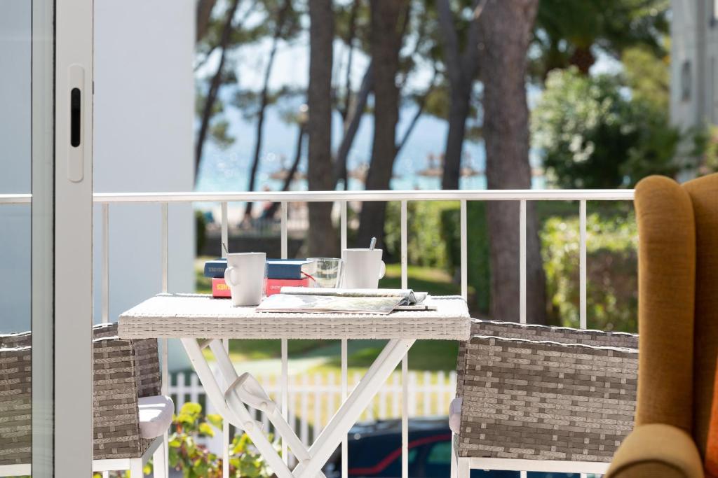 Assimetric, a solo 50 metros de la playa, Alcúdia