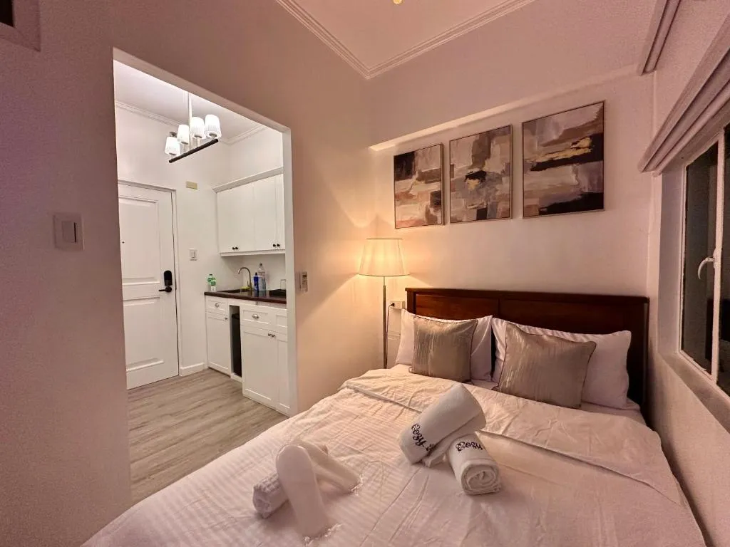 Studio Two Condominium - Alabang, BLK - Northgate Cyberzone, Filinvest City, Alabang - Netflix-ready Fiber Wi-Fi，位于马尼拉的酒店