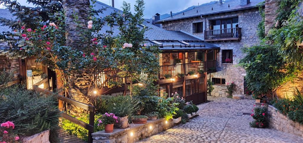 Hotel Casa Cornel - 2