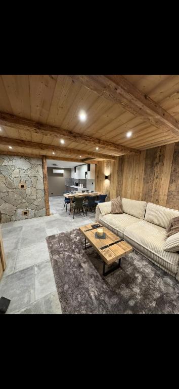 Le hameau des roches - 1