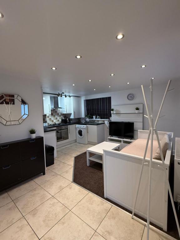 Cosy Guest Suite, West London, Hounslow