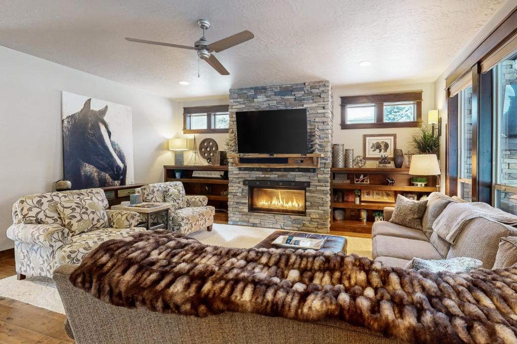 Peaceful Peaks Hideout, McCall